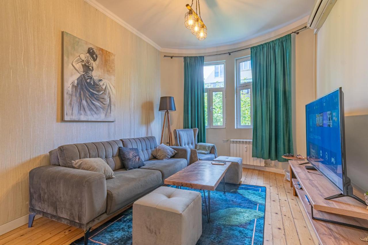 5 Seconds Away From The Main Street, Free Secured Parking Appartement Sofia Buitenkant foto