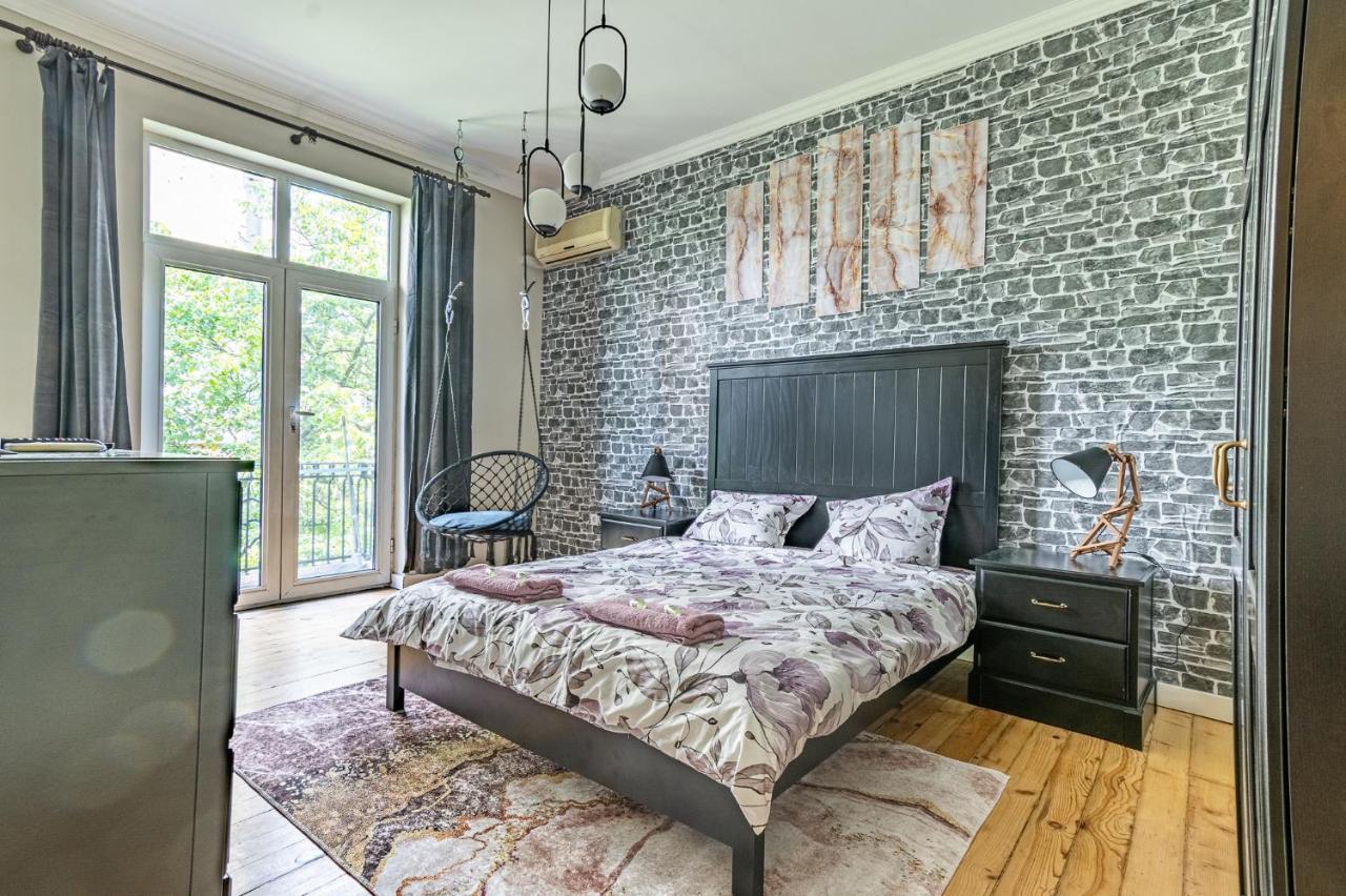 5 Seconds Away From The Main Street, Free Secured Parking Appartement Sofia Buitenkant foto