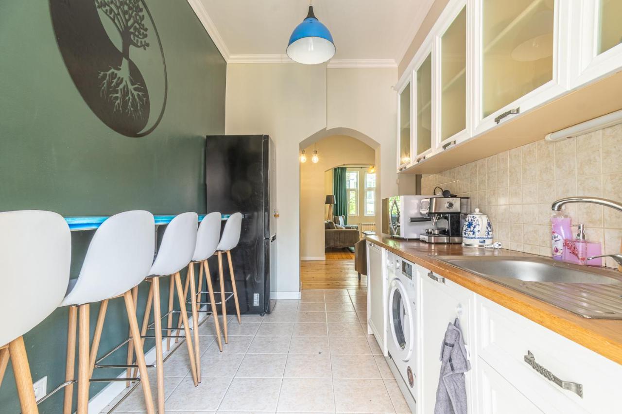 5 Seconds Away From The Main Street, Free Secured Parking Appartement Sofia Buitenkant foto