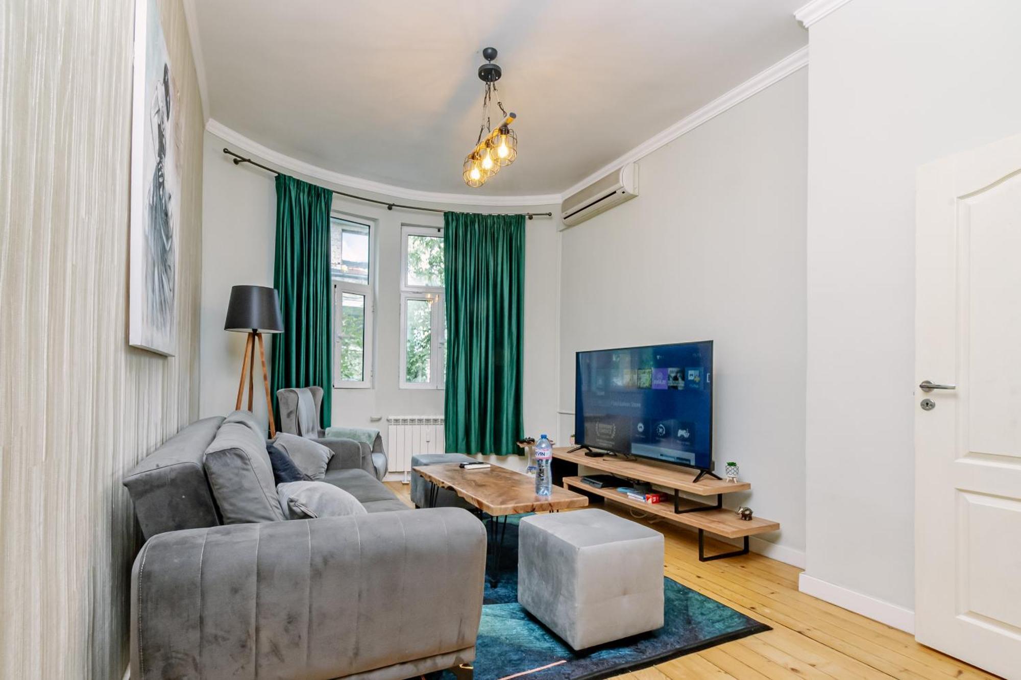 5 Seconds Away From The Main Street, Free Secured Parking Appartement Sofia Buitenkant foto